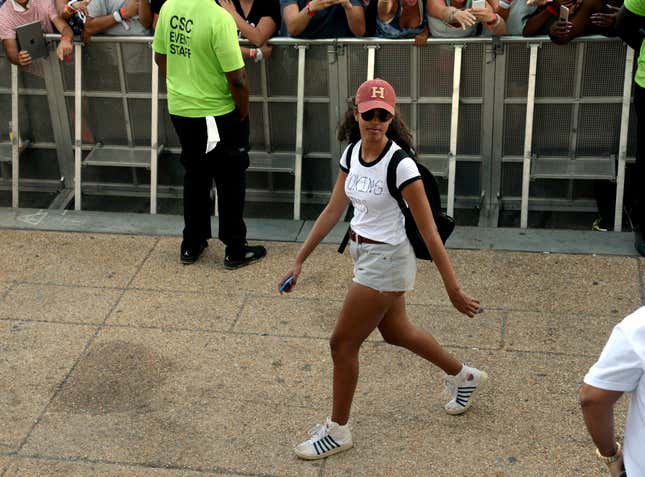 Malia Obama nimmt am 4. September 2016 am Budweiser Made in America Festival 2016 im Benjamin Franklin Parkway in Philadelphia, Pennsylvania, teil. 