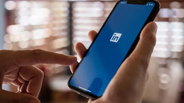 LinkedIn adds AI-powered job seeker coach