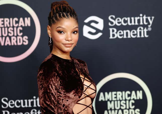 Image for article titled Move over Kim K! Why Halle Bailey Is the Real &quot;It Girl!&quot;