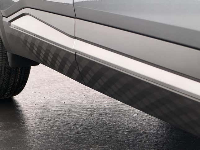 Side skirt detail of a 2025 Nissan Kicks