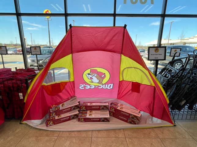 Image for article titled 15 Odd Buc-ee&#39;s-Branded Items You Can Purchase At Your Next Buc-ee&#39;s Stop