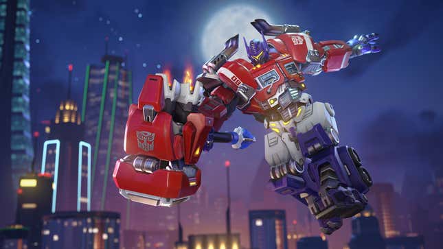 Reinhardt in his Transformers skin.