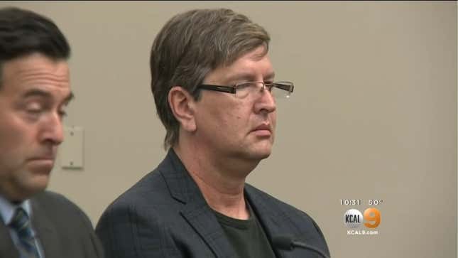 Image for article titled Doctor Posed as Teen to Tell High School Cheerleaders He Saw Them ‘Bend Over’