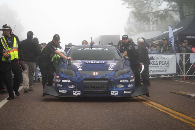 Image for article titled Views From the 2022 Pikes Peak International Hill Climb