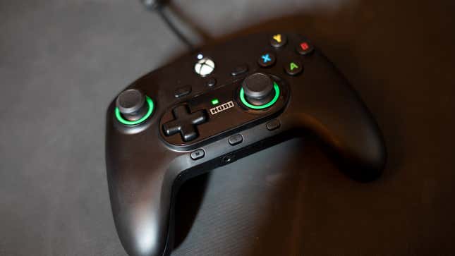 5 Best High Quality Budget Controllers For Xbox & PC To Buy