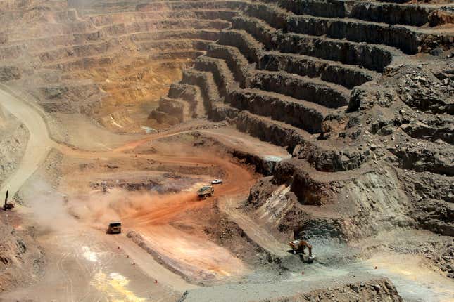 Image for article titled Aerial and satellite photos reveal massive mines scarring the earth’s surface