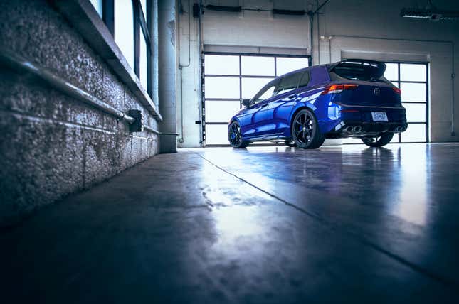 Image for article titled Your 2023 Volkswagen Golf R 20th Anniversary Edition Wallpaper Is Here