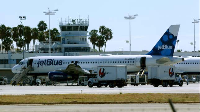 Image for article titled JetBlue Begins Surge Pricing for Checked Bags