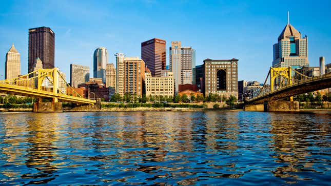 wide angle view of the Pittsburgh skyline