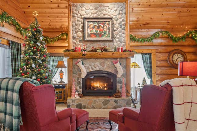 Image for article titled Look inside Santa Claus and Mrs. Claus’ $1.2 million North Pole home