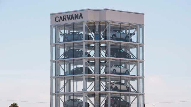 Image for article titled Carvana Lays Off Thousands of Workers, Buys Car Auction Company for $2.2 Billion on the Same Day