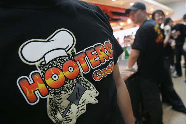 Image for article titled From Hooters to Waffle House, the 10 restaurant chains seeing the biggest price increases