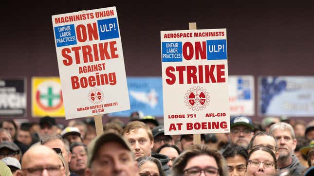 Carteles de huelga de Boeing