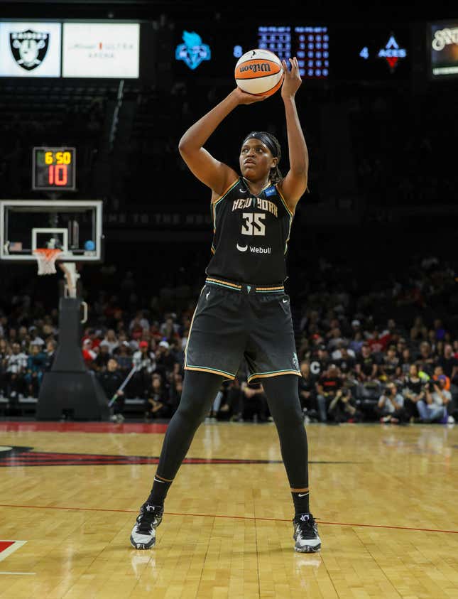 Image for article titled 2023 WNBA Season: Power Rankings, Predictions for Every Team