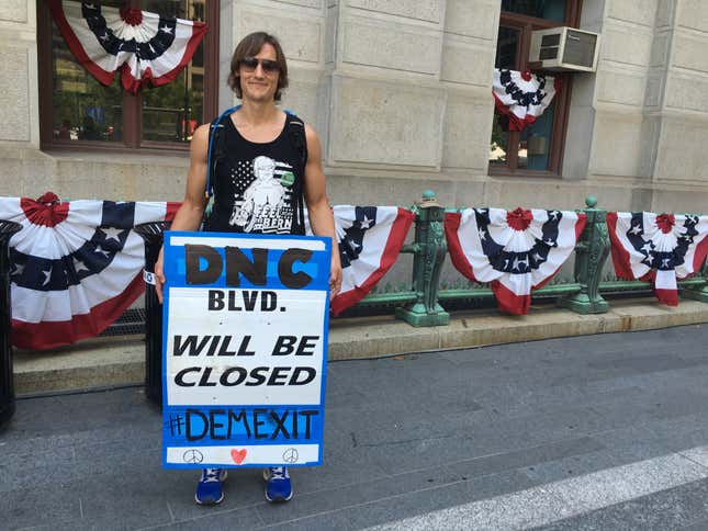 Image for article titled Bernie Sanders supporters chant “lock her up,” protesting Hillary at the DNC