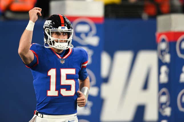 New York Giants quarterback picture: Daniel Jones future, Drew Lock role,  Tommy DeVito status, J.J. McCarthy rumors - Mirror Online