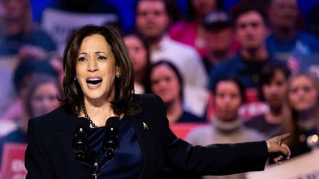 Image for article titled See Why Kamala Harris Came For Donald Trump