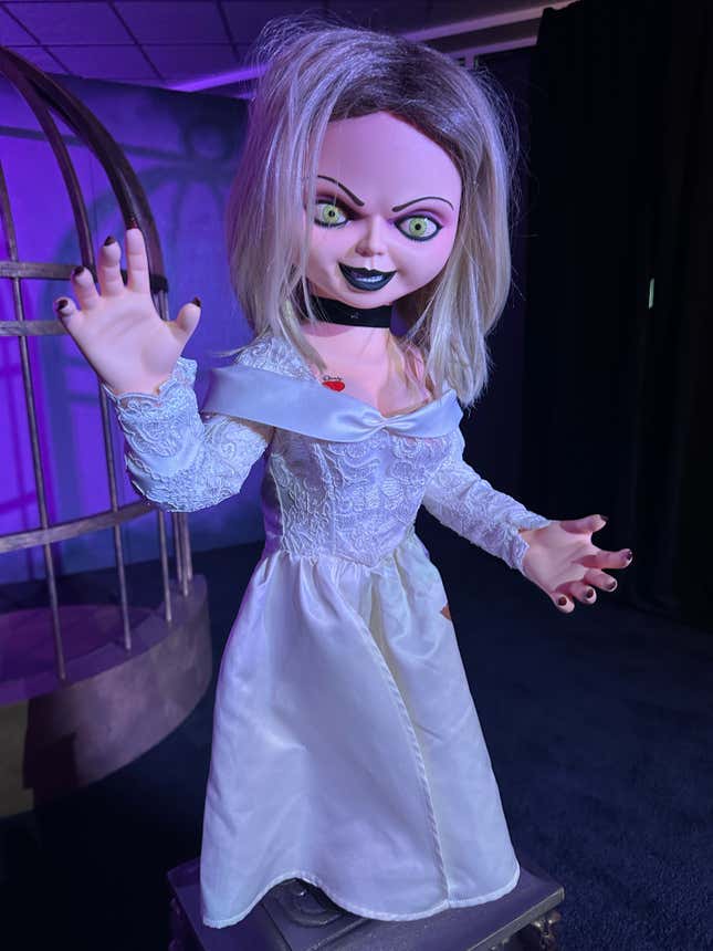 Bride Of Chucky Costume: Unleash Your Inner Scream Queen