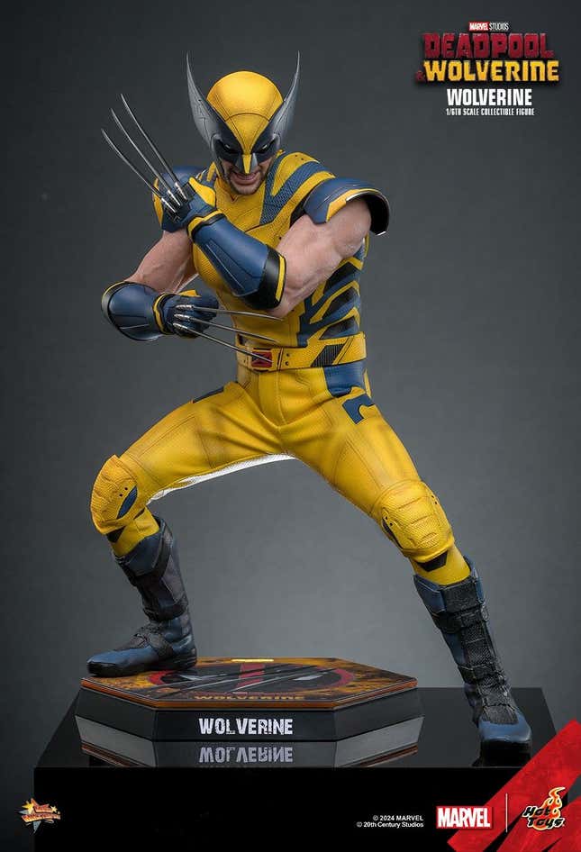 Image for article titled Hot Toys' New Wolverine & Deadpool Figure Gives Us Our Best Look Yet at Wolverine's Suit