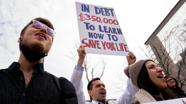 Image for article titled Student Loan Repayments Are Paused Again, Baby! (But Seriously, Cancel Them)