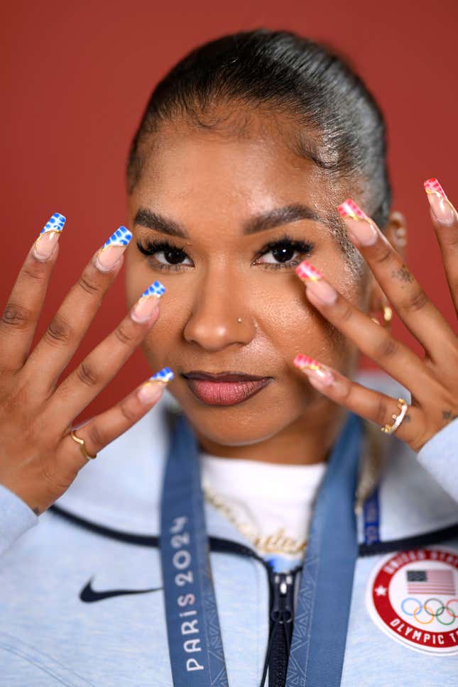 Image for article titled Cynthia Erivo and Other Celebs With &#39;Wickedly&#39; Long Fingernails