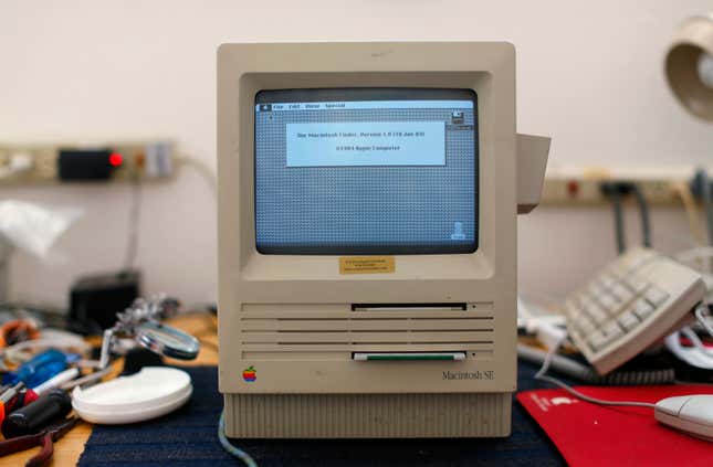 Apple MacIntosh from 1984