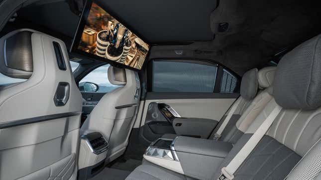 Image for article titled All That Tech In The New BMW 7 Series Is Going To Be A Headache