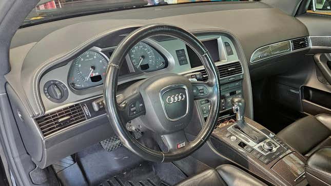 2008 Audi S6 V10 interior