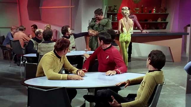 Image for article titled Star Trek&#39;s Best Shore Leave Episodes