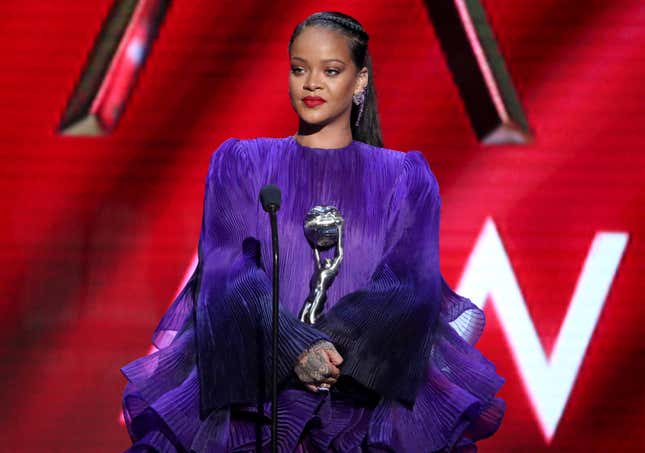 Image for article titled Red Carpet Revolutionary: Rihanna’s Best Hair Looks