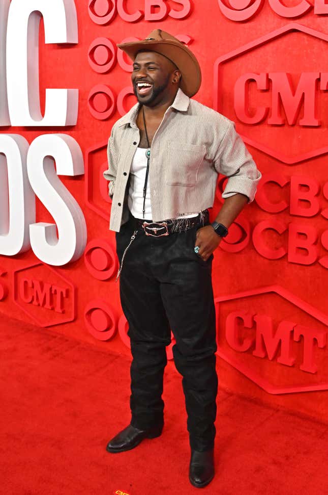 Image for article titled These Black Celebrities Shined On the 2024 Country Music Television Awards Red Carpet