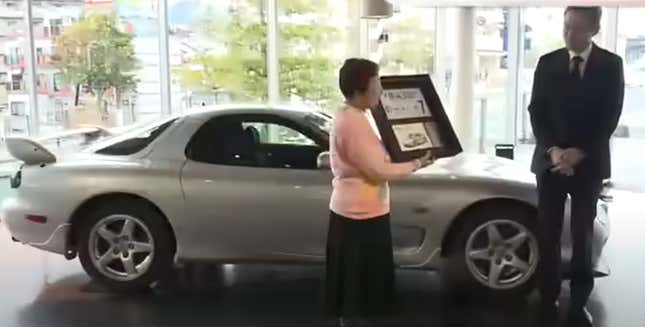 Image for article titled 80-Year-Old Woman Donates Manual RX-7 She Owned For 25 Years To Mazda After Giving Up License