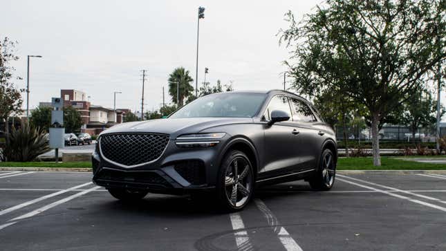 Image for article titled What Do You Want To Know About The 2022 Genesis GV70?