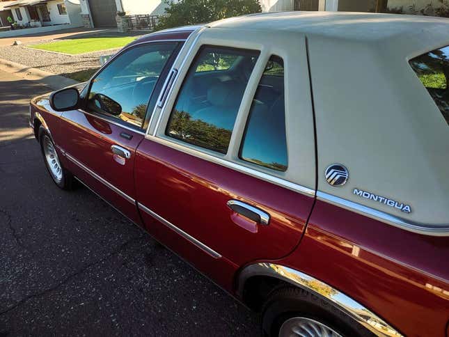 Image for article titled At $9,995, Would You Pimp Your Life In This 2002 Mercury Grand Marquis?