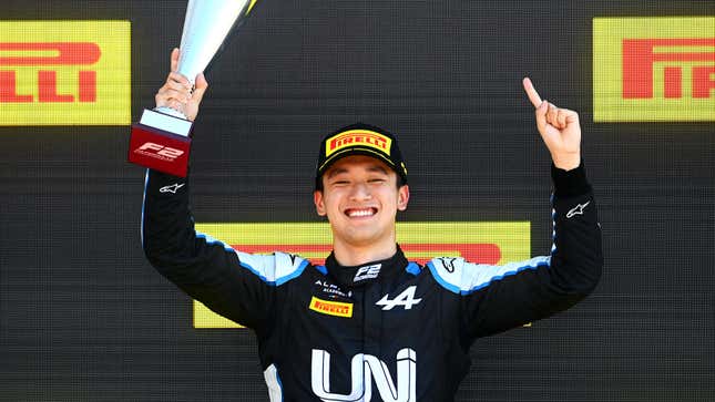 Image for article titled Guanyu Zhou Becomes First Chinese Full-Time Driver in Formula 1