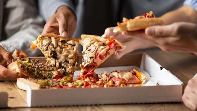 Image for article titled Where to Get the Best Pi Day Discounts on Pizza