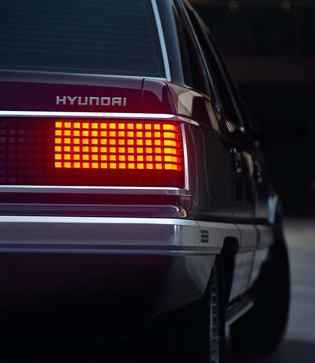 Image for article titled The Hyundai Grandeur Heritage Restomod Is '80s Luxury Gone Cyberpunk