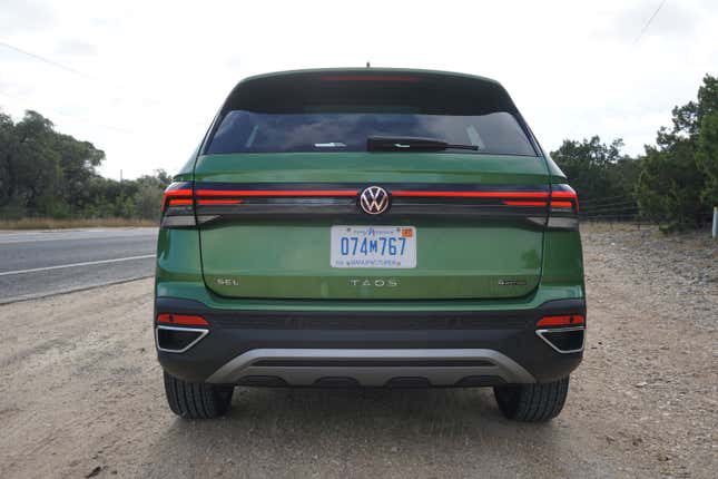 2025 Volkswagen Taos SEL