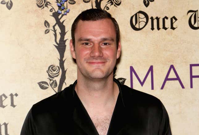 Image for article titled Hugh Hefner&#39;s son wants to buy back Playboy