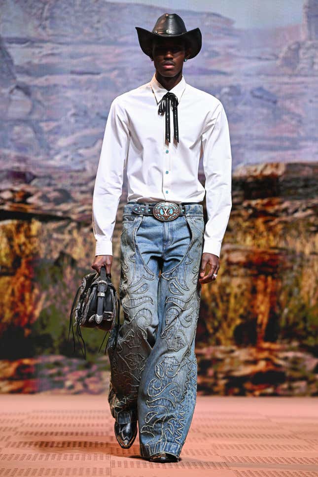 Image for article titled Our 40 Favorite Looks From Pharrell&#39;s Paris Fashion Week Runway Show