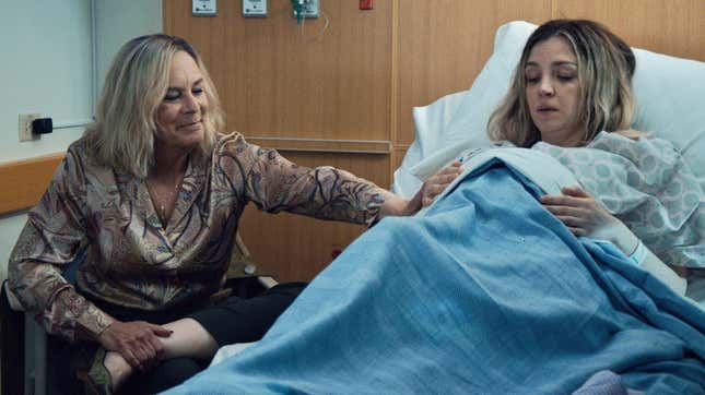 Jaime Lee Curtis as Donna, Abby Elliott as Natalie “Sugar” Berzatto 