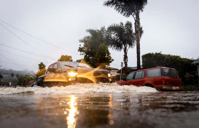 Image for article titled Photos: California&#39;s Coastline Under Siege by Atmospheric River