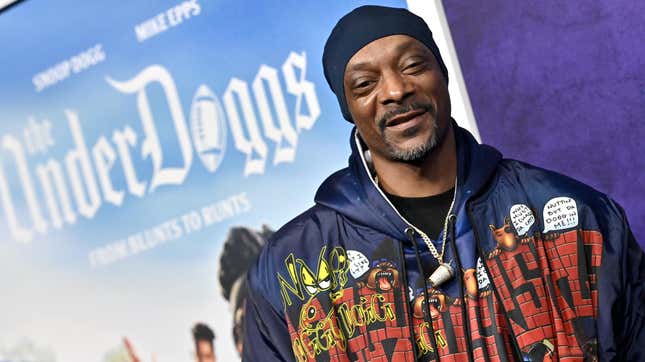 Image for article titled Snoop Dogg Is Now Singing Donald Trump&#39;s Praises, But Why?