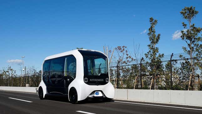 Image for article titled Toyota Shuts Down Its Autonomous e-Palette Vehicles After Accident At The Olympic Village