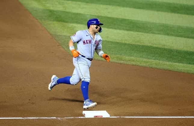 Mets swept at home by Blue Jays