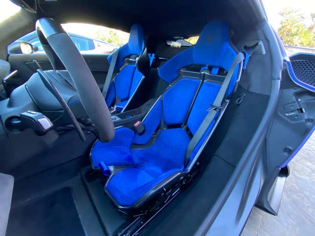 a photo of the bright blue racing buckets inthe stradale