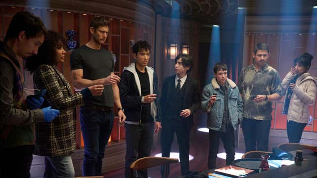 Robert Sheehan as Klaus Hargreeves, Emmy Raver-Lampman as Allison Hargreeves, Tom Hopper as Luther Hargreeves, Justin H. Min as Ben Hargreeves, Aidan Gallagher as Number Five, Elliot Page as Viktor Hargreeves, David Castañeda as Diego Hargreeves, Ritu Arya as Lila Pitts