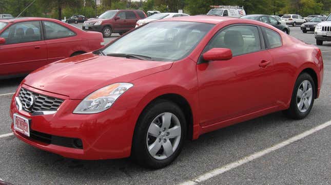 2008 Nissan Altima photographed in College Park, Maryland, USA.