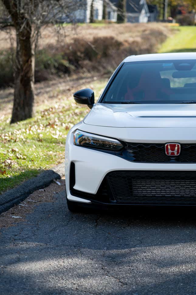 Image for the article titled “The Honda Civic Type R is just a teenage scumbag, baby”