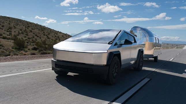 Tesla Cybertruck pulls Bowlus Volterra